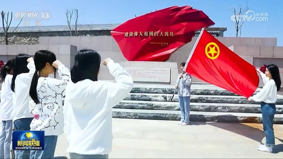 勇当强国建设民族复兴的先锋队、突击队——习近平总书记在同团中央新一届领导班子成员集体谈话时的重要讲话引起热烈反响