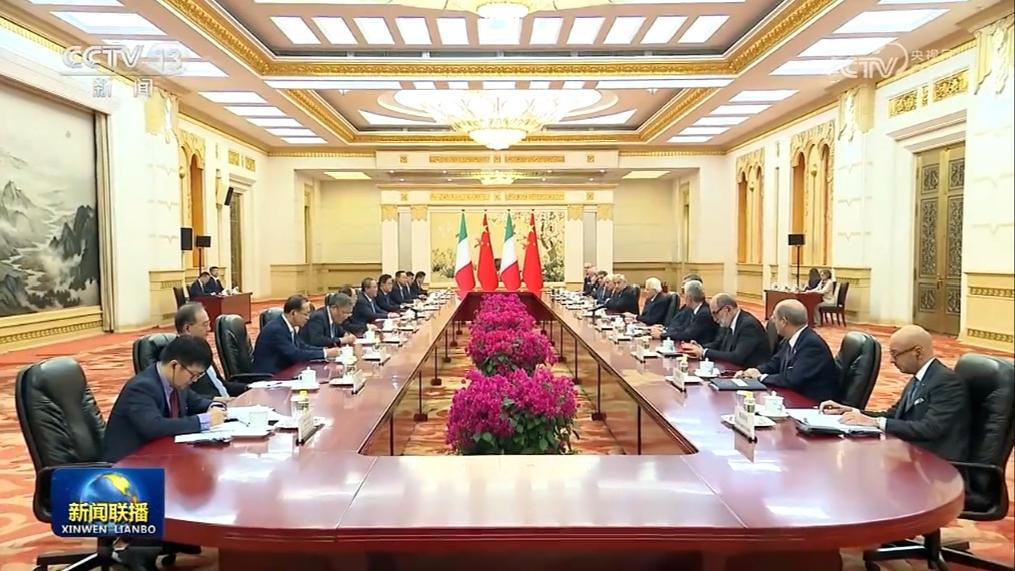 李强会见意大利总统
