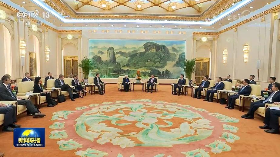 李强会见美国财政部长