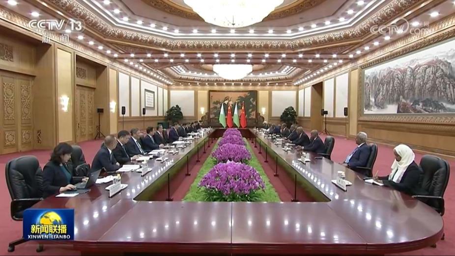 习近平会见吉布提总统