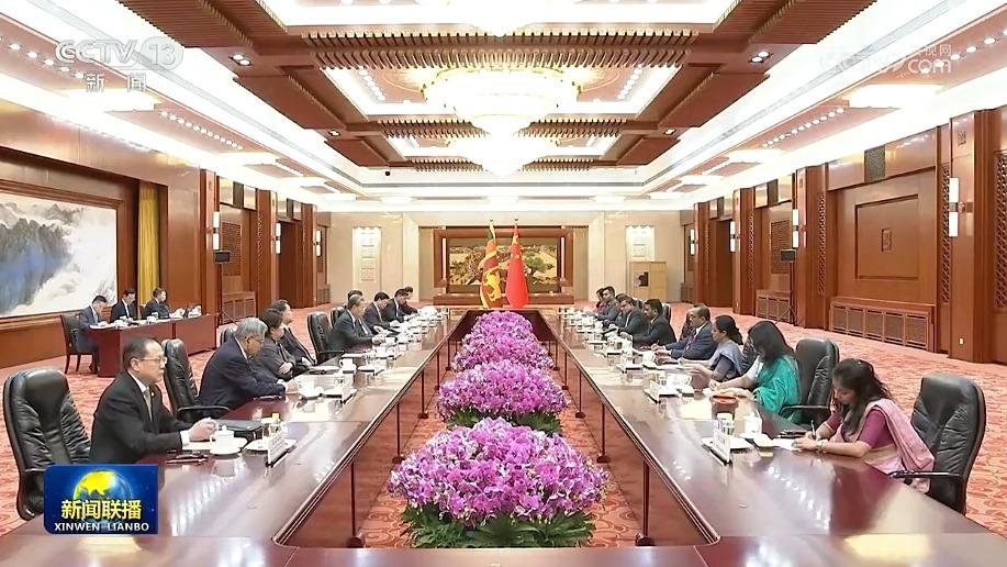 赵乐际会见斯里兰卡总统