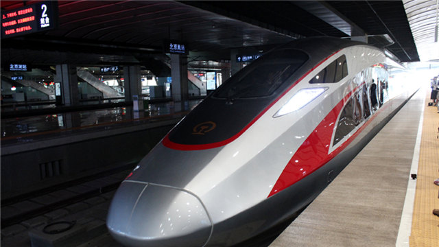 复兴号开展时速350公里体验运营京沪高铁全程缩至4个半小时