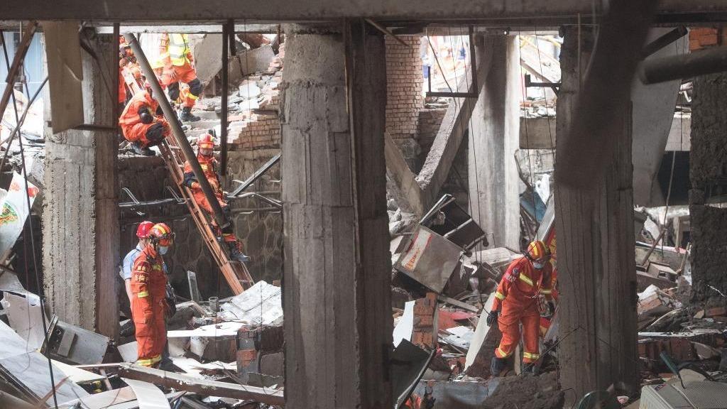 xiurgesalloutrescueworkaftercentralchinasgasexplosion