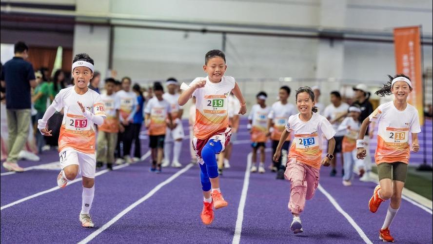 五环勋章挑战赛举行，500名小选手运动中感悟奥林匹克精神