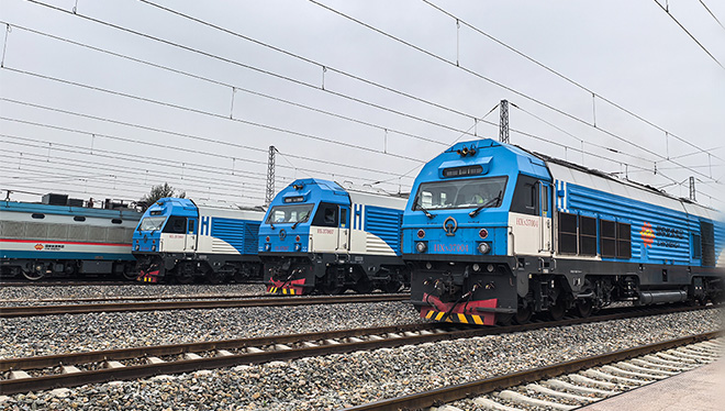 从硬连接到虚拟连挂 我国铁路重载运输迈入