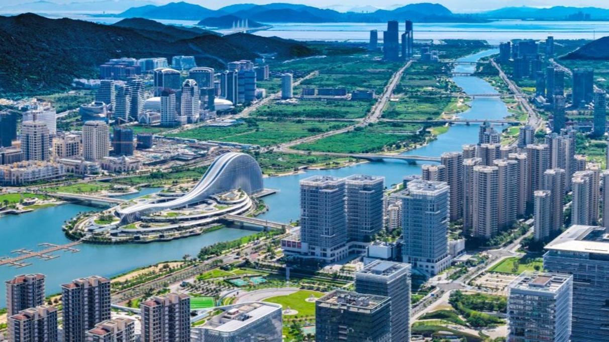 内地首个澳门政务线下服务专区在横琴启用