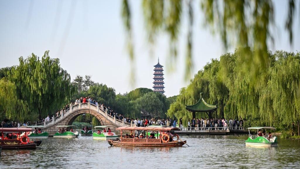 China's cultural, tourism market thriving during National Day holiday