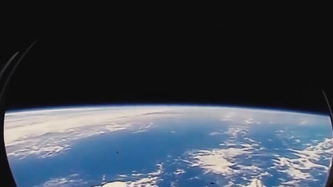 星辰大海未停步！中国人首次从太空看地球珍贵影像