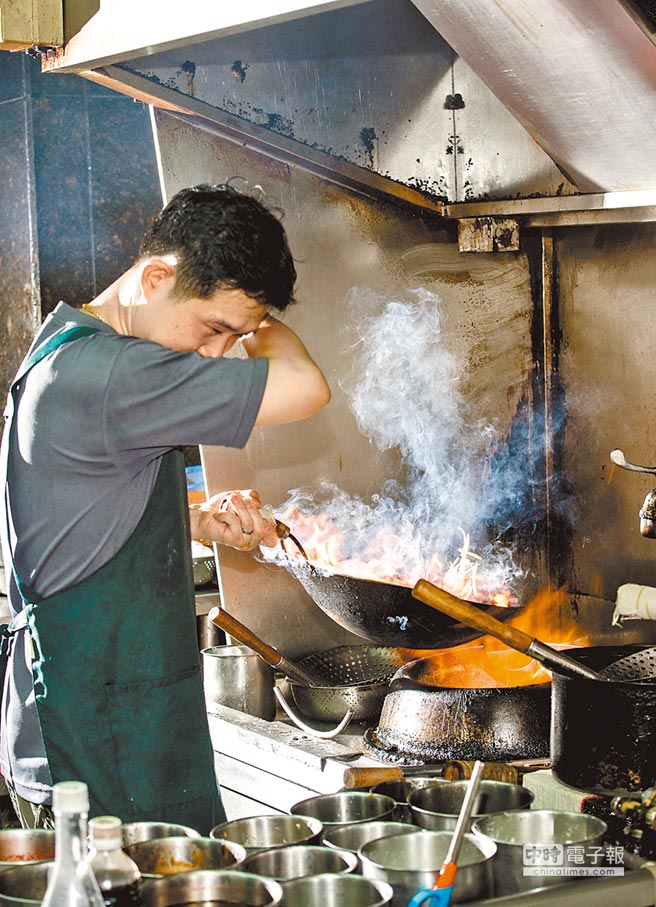 台湾认定厨师患肺腺癌属于职业病