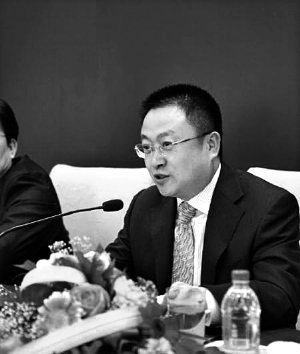 昆明铁路局原局长被判死缓 情妇大喊不服判决