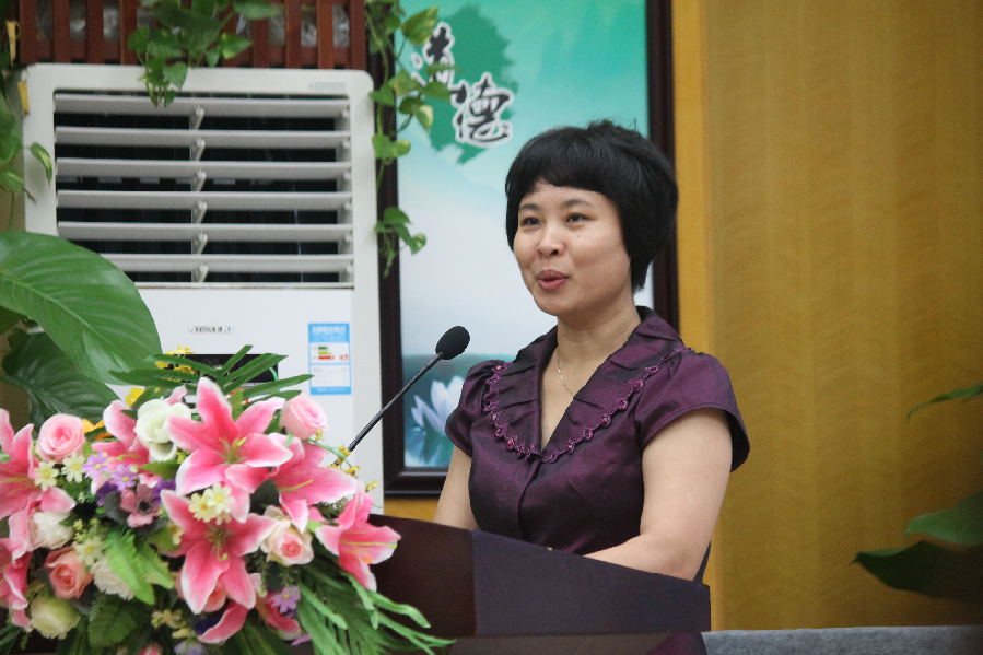 图为国家互联网信息办公室新闻协调局副局长梁立华在启动仪式上致辞.