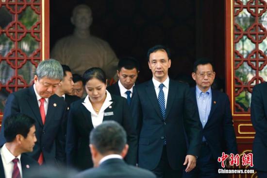 国民党:勇敢坚定推动两岸关系 不惧被“抹红”_新闻_央视网(cctv.com)