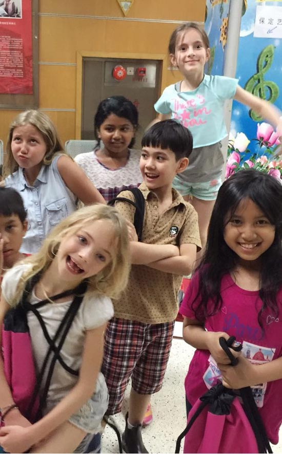 各国小朋友齐聚2015六一晚会