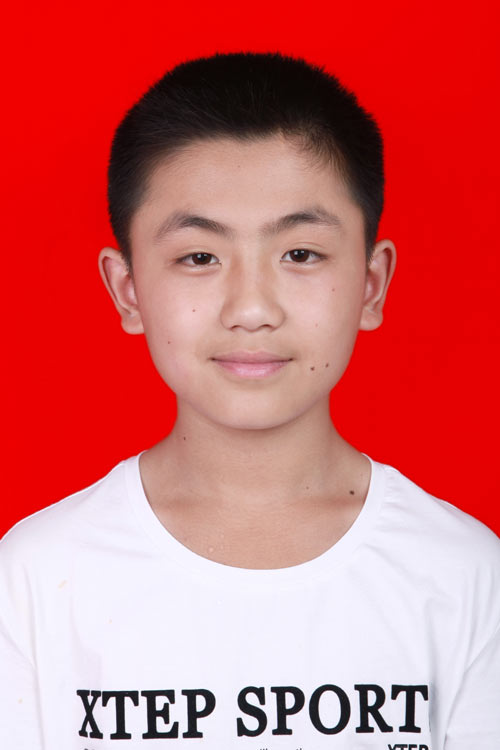 张砚钦重庆美德少年 张砚钦张砚钦  重庆市奉节县辽宁小学学生,一个品