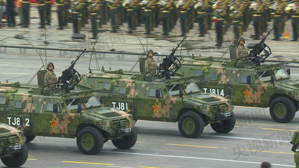 [v观] 防护型突击车 跨区域作战显身手