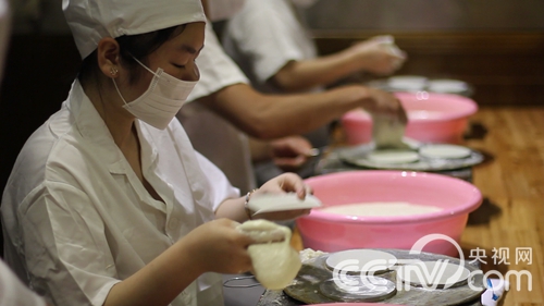 制作丝娃娃面皮