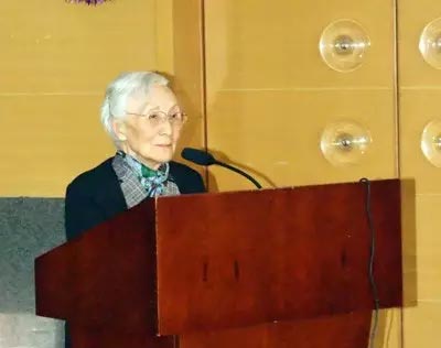 更大的生活湍流发生在上个世纪90年代,唯一的女儿郭芹也病逝了.