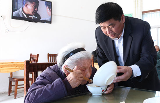 江苏李银江家庭