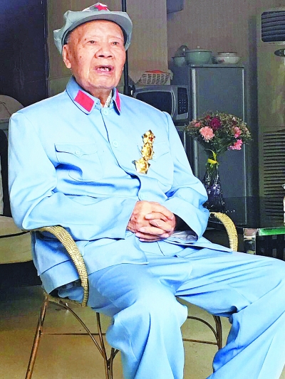 102岁老红军保卫遵义会议时睡觉都不脱军装