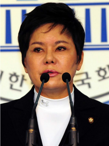 韩国前女议员就辱华言论道歉网友不是一两回了