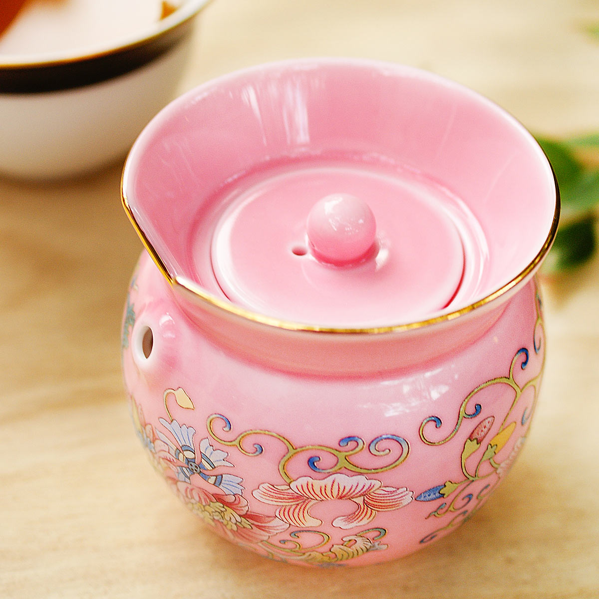 文创产品怎么玩,来看看台北故宫萌物「小乾隆」_书画_央视网(cctv.