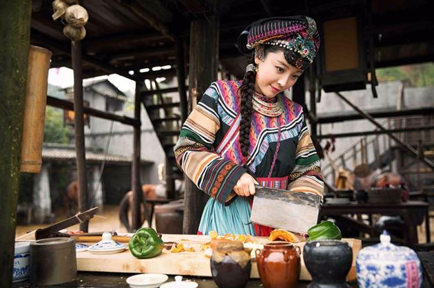 《毛驴县令》潘长江携高晓菲展谐星天赋