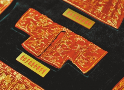 "大国工匠"王亚蓉:复织出土古丝绸全凭一双灵巧手_新闻频道_央视网(cc