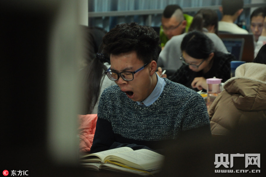 镜头下的考研大军群像