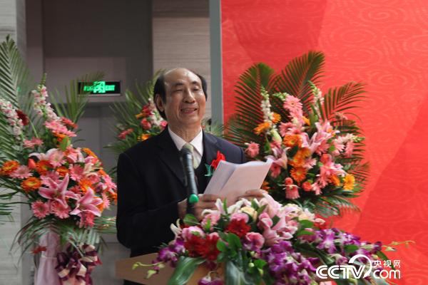 80期买马买什么号子:"书写人生 绘出风采"——许俊鹏书法展在京展出