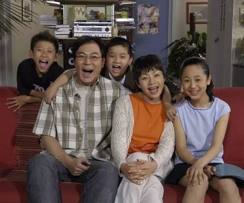 导演娄乃鸣讲述自己15年前的抗癌经历,住院10个月没耽误春晚创作