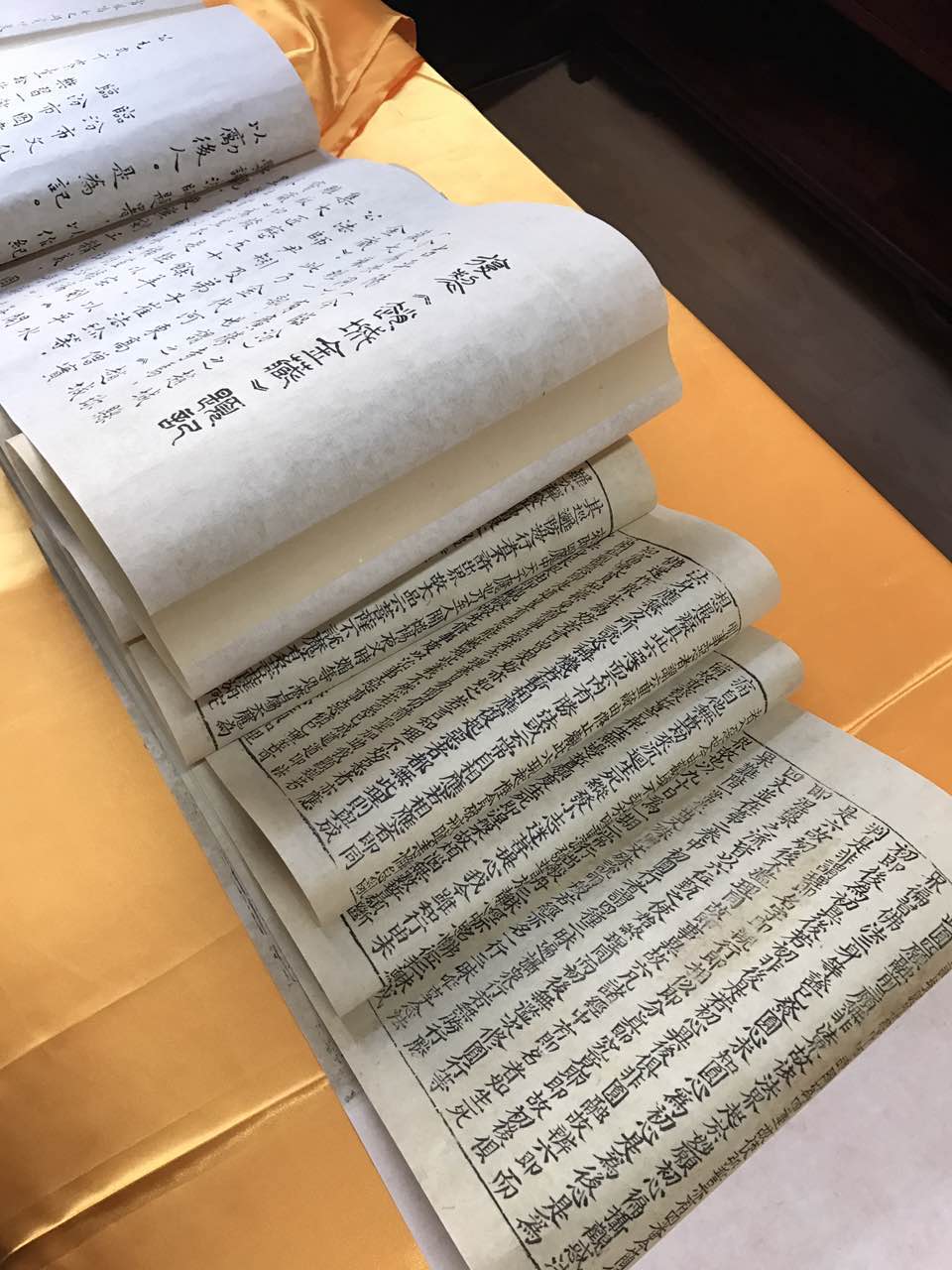 国图镇馆之宝《赵城金藏》 首批百卷复制经藏回归广胜寺