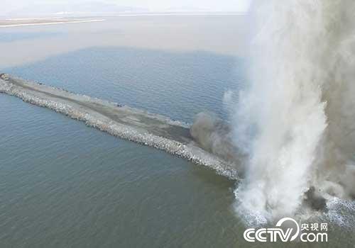 爆破挤淤法成功解决了淤泥处理难题