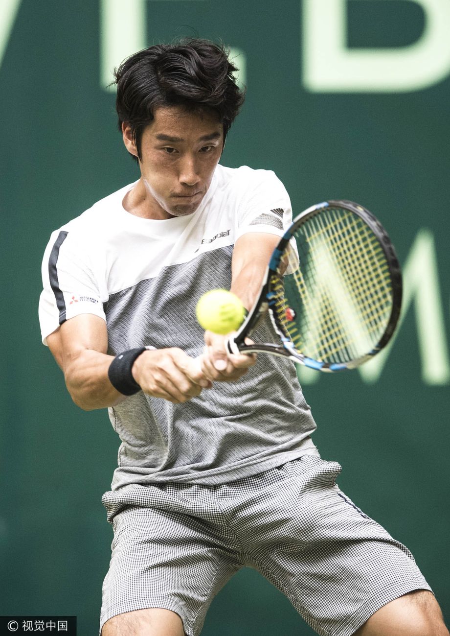 哈雷赛:费德勒2-0杉田佑一 杉田佑一全力招架