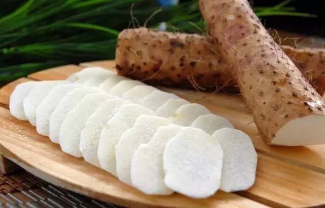 山药皮粘乎乎两招帮你巧去皮