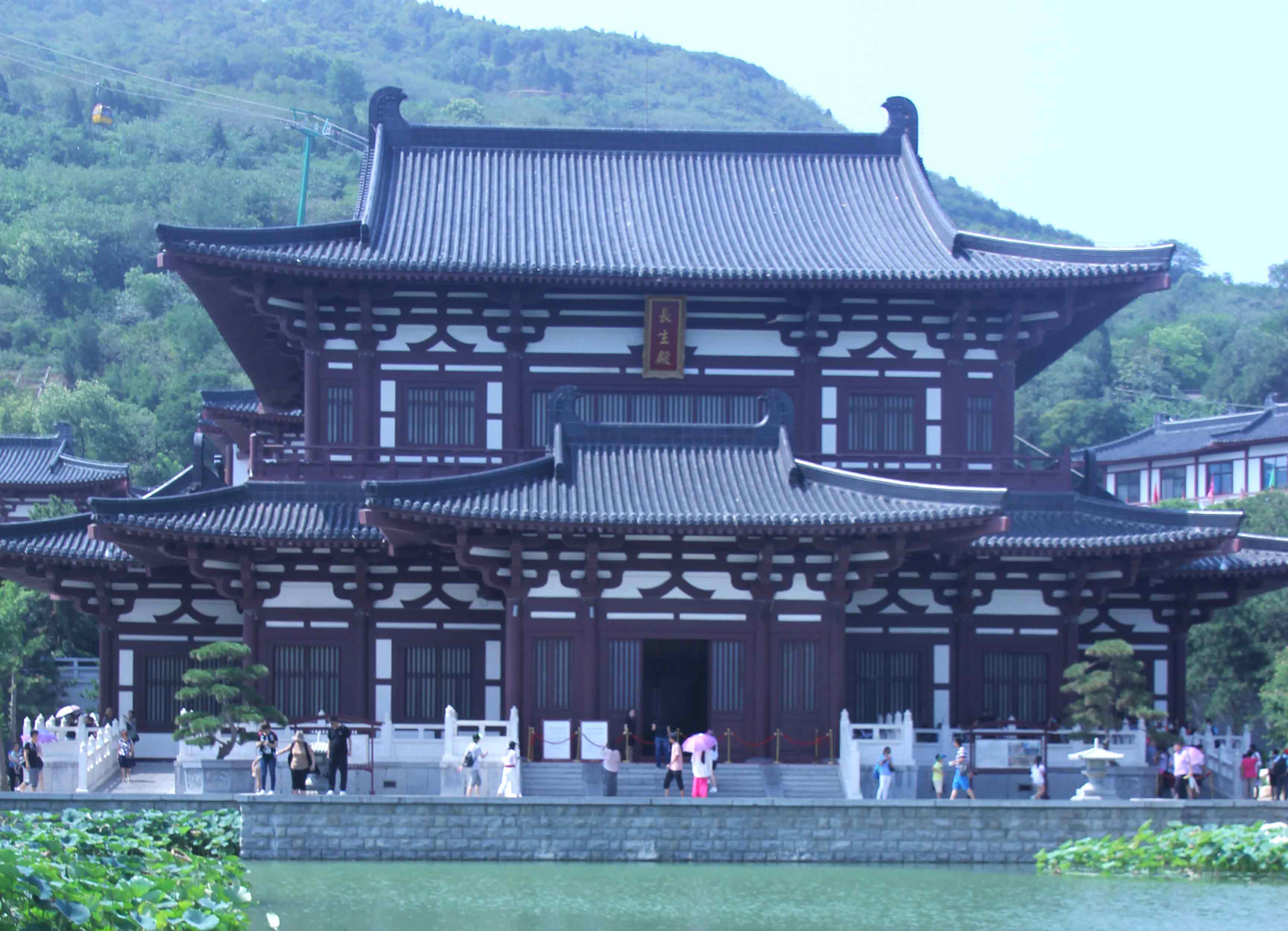 全域旅游推进会调研华清宫景区第三卫生间树立服务标杆