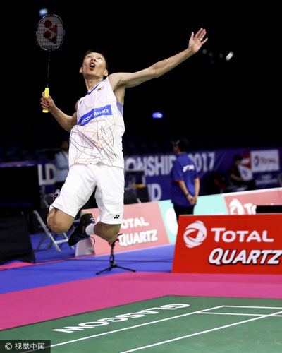 世锦赛李宗伟1比2负法国球员 李宗伟大力扣杀