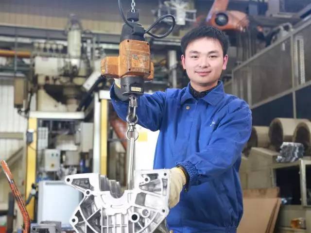 "喜迎十九大"工作成就篇—笑容绽放 豪情飞扬-国内频道-内蒙古新闻网