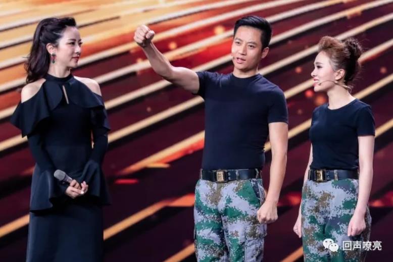 退伍兵夫妻甜蜜秀恩爱李思思我就默默地看着你们