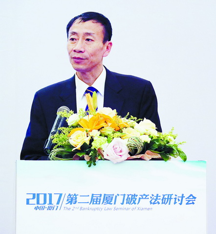 中国政法大学研究生院院长,教授,博士生导师李曙光