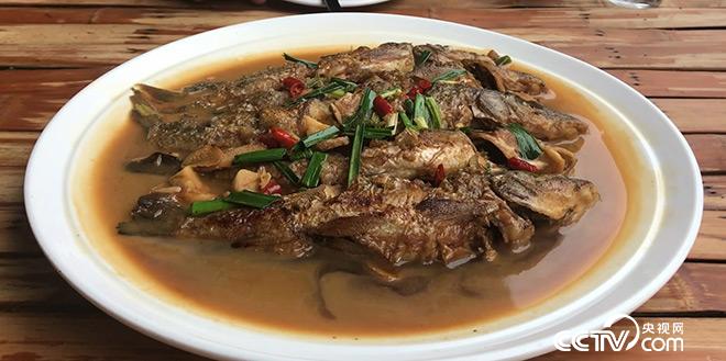 红烧溪鱼,是丽水主要特色菜之一