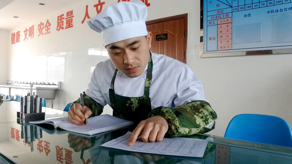 谁说部队伙食差看看你就知道了