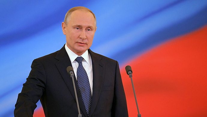 俄民调:普京领跑"俄罗斯人信任的政治家"排行榜