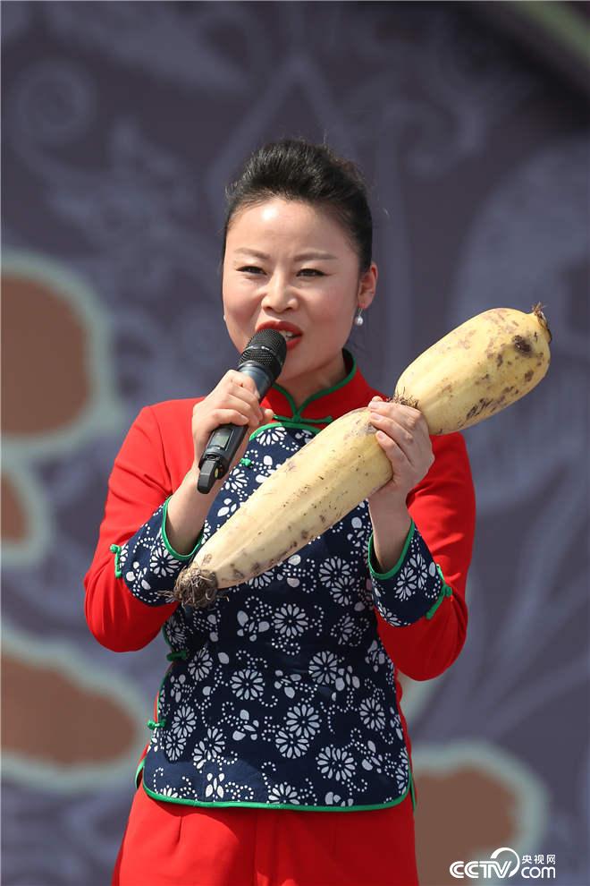 草帽姐携菜花甜妈等老乡为滨州博兴代言