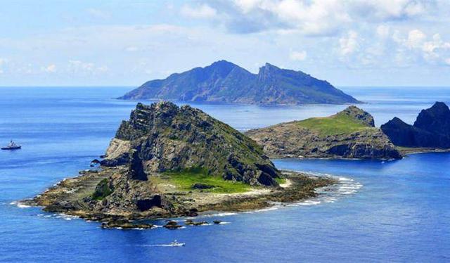 中国海警局:2305舰艇编队在钓鱼岛领海内巡航