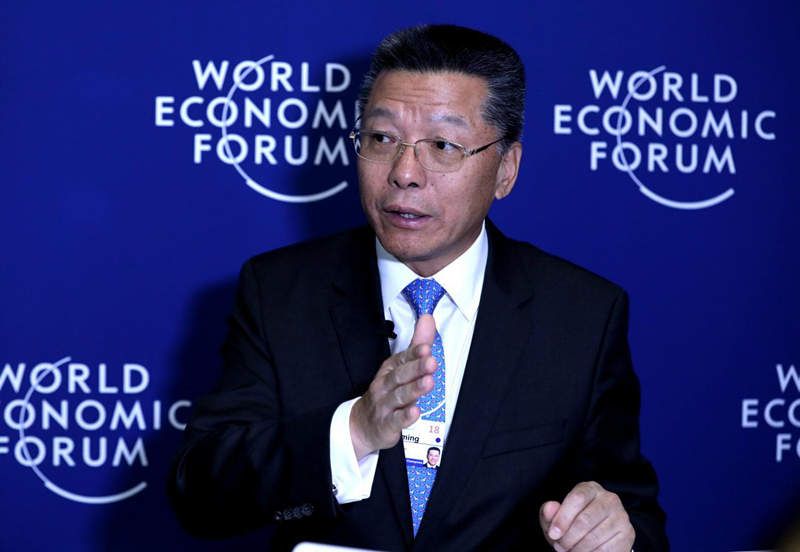 ibm大中华区总裁陈黎明在2018天津夏季达沃斯论坛上接受媒体采访