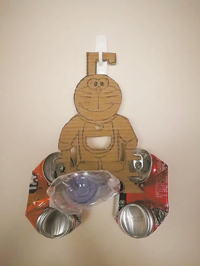 垃圾分类2.0版本：12岁女孩用手绘让垃圾“变美”