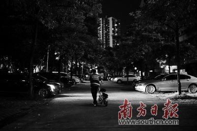 代驾司机：黑夜里的“摆渡人”