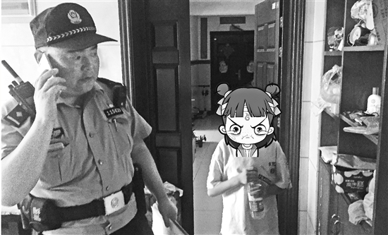 哭笑不得！熊孩子被妈“赶出门” 民警带回派出所过夜
