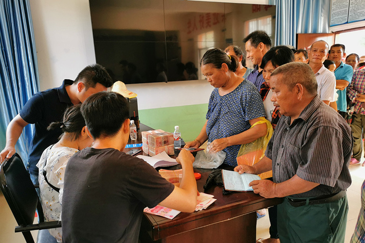 广西凭祥:合作社“遍地开花” 边民抱团致富