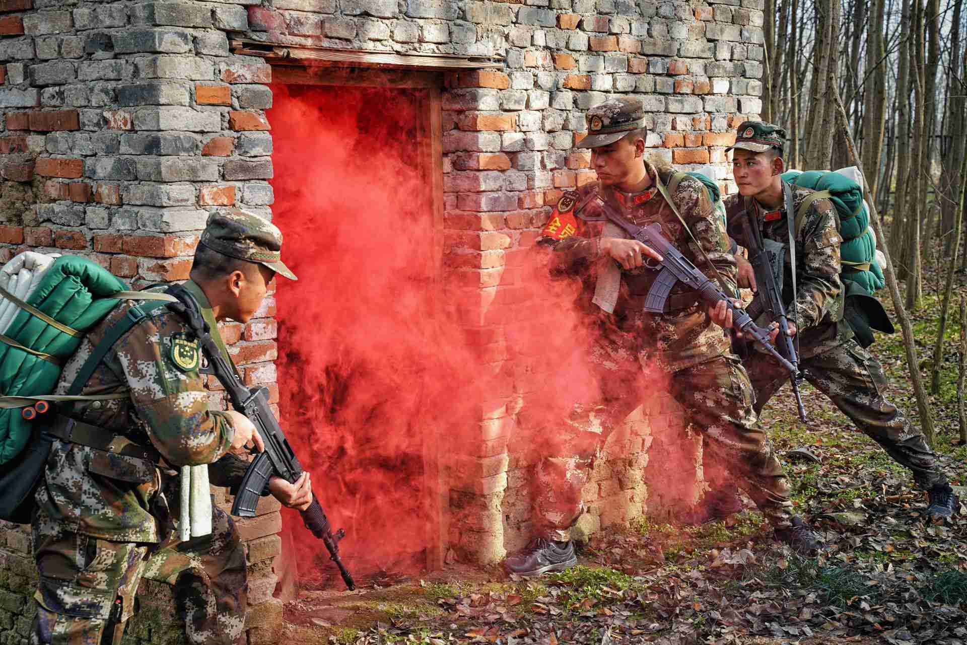捕歼战斗,准备突入